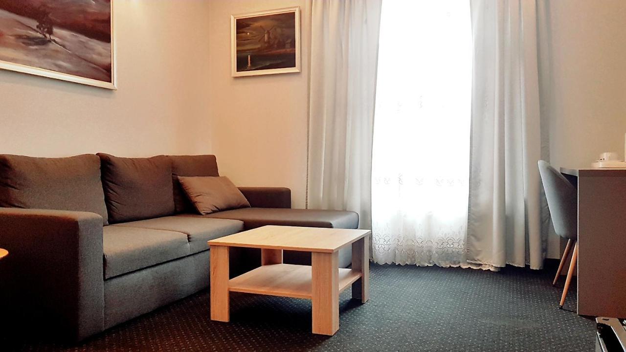 تارنوف Euro Aparthotel المظهر الخارجي الصورة