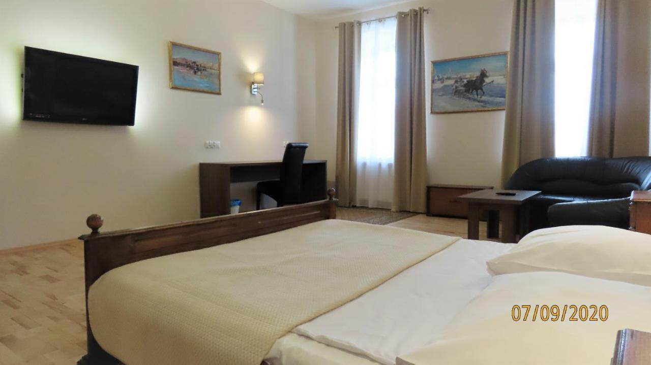 تارنوف Euro Aparthotel المظهر الخارجي الصورة